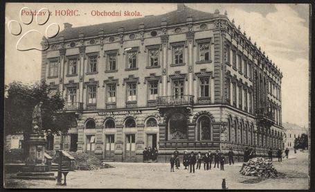 tehdej�� obchodn� �kola - dne�n� radnice